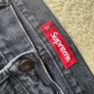 Supreme Regular Jeans